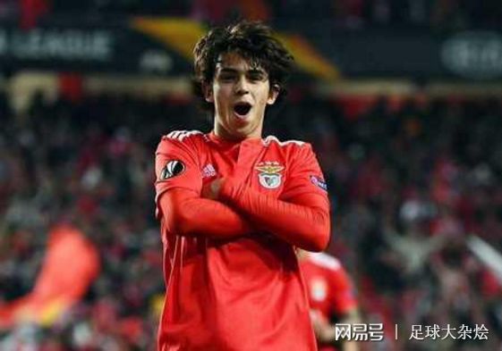 西甲倒计时，本菲卡冲刺阶段调整名单，细节引发关注，底气十足，更衣室氛围转暖的简单介绍