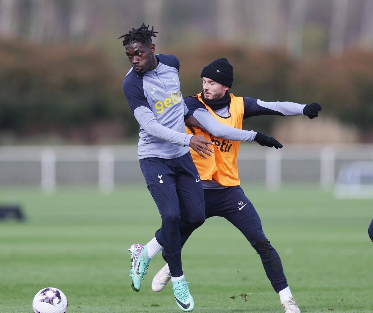 关于深圳男篮内部会议纪要流出：窗口期队长鼓劲，意大利杯使命明确，年轻球员得到机会的信息-开云入口